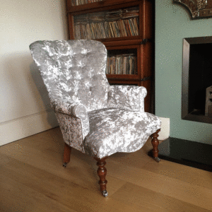 Velvet button back chair| antique style armchair| button back armchair| velvet button back| velvet seating| silver velvet chairs